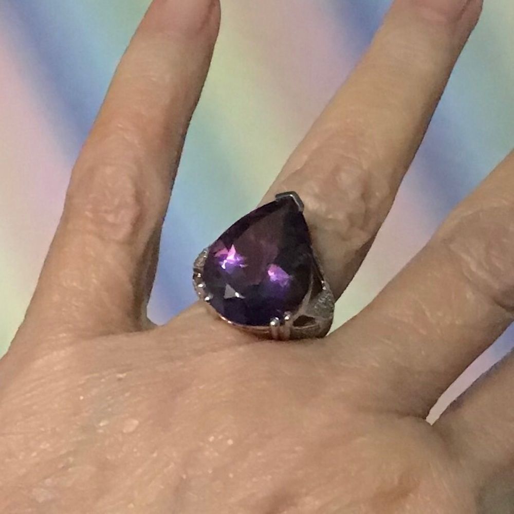 Vintage 14K White Gold and‎ Amethyst Ring 7.87 grams Size 6